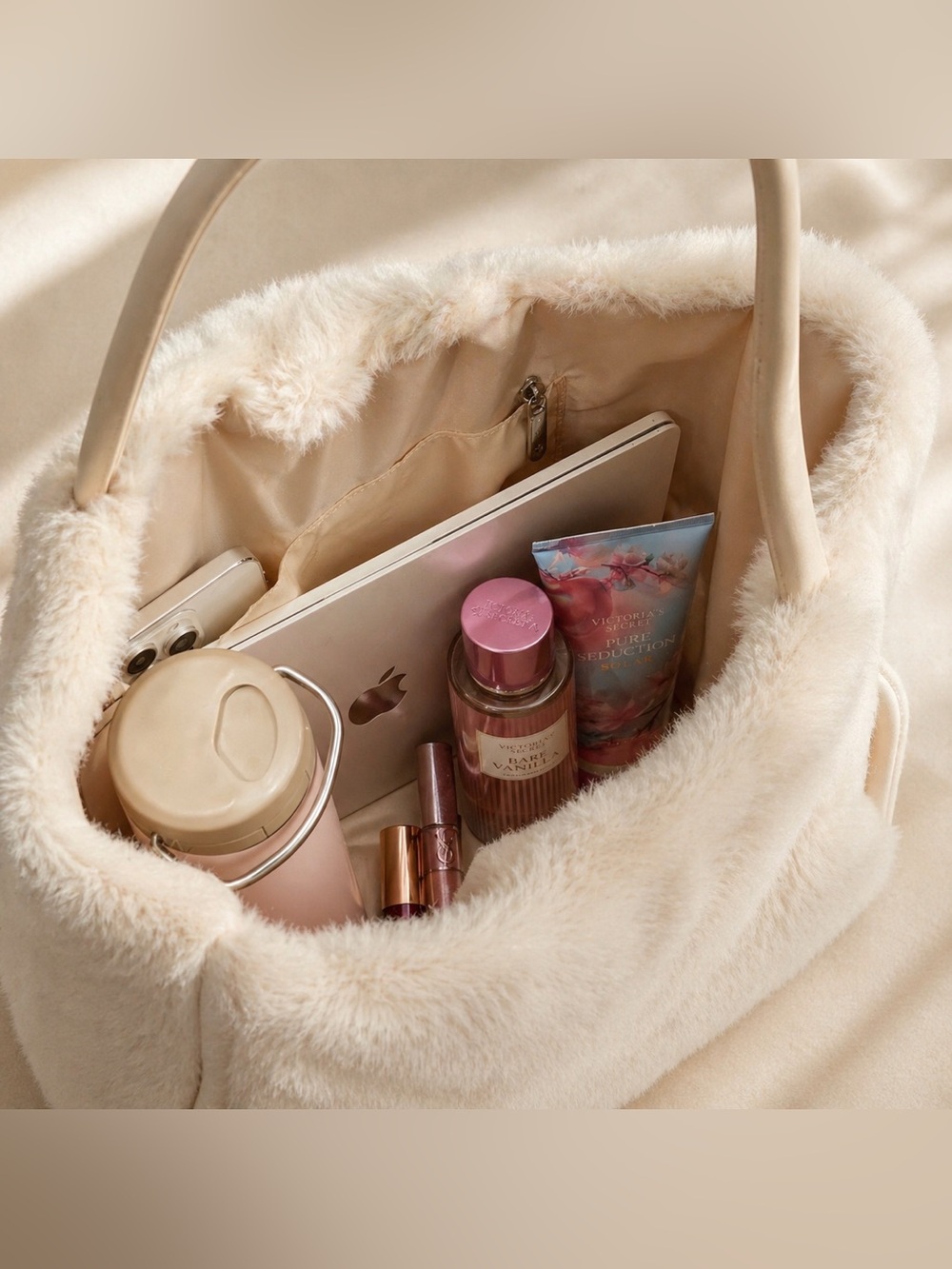 Victoria’s Secret Cream Faux Fur Tote Bag Soft Plush Shoulder Bag - Picture 4 of 8